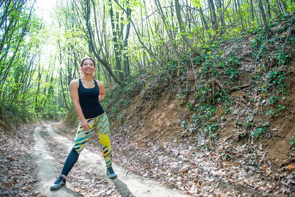 Entrenamiento en el bosque — Foto de Stock