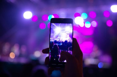konser fanlar