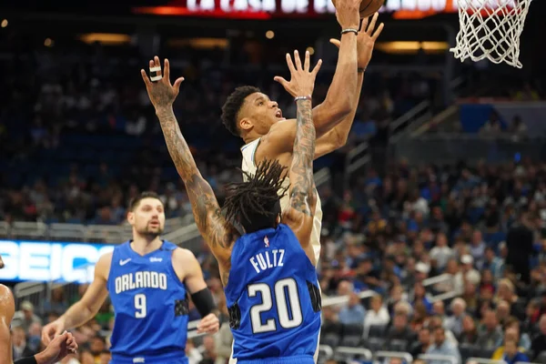 Orlando Magic Gastheer Van Milwaukee Bucks Amway Orlando Florida Zaterdag — Stockfoto