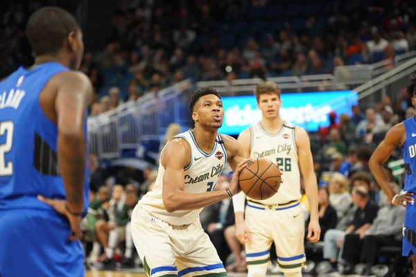 Orlando Magic Φιλοξενεί Milwaukee Bucks Στο Amway Στο Ορλάντο Της — Φωτογραφία Αρχείου