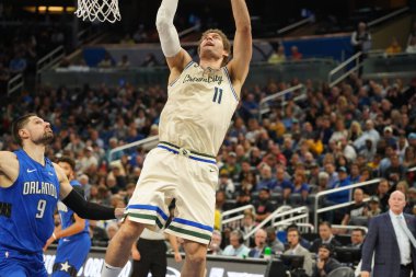 Orlando Magic, 8 Şubat 2020 tarihinde Orlando Florida 'daki Amway' de Milwaukee Bucks 'a ev sahipliği yaptı.. 