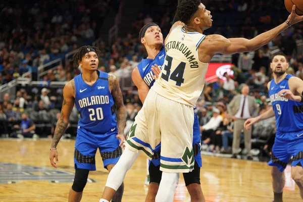 Orlando Magic Hospeda Milwaukee Bucks Amway Orlando Florida Sábado Fevereiro — Fotografia de Stock