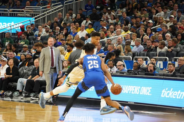 Orlando Magic Hostit Milwaukee Bucks Amway Orlando Florida Sobotu Února — Stock fotografie