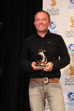 15 Ekim 2013 'te Tennessee, Nashville' deki Allen Arena 'da düzenlenen 44. GMA Dove Ödülleri' nin sahne arkasında..  