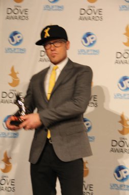 15 Ekim 2013 'te Tennessee, Nashville' deki Allen Arena 'da düzenlenen 44. GMA Dove Ödülleri' nin sahne arkasında..  