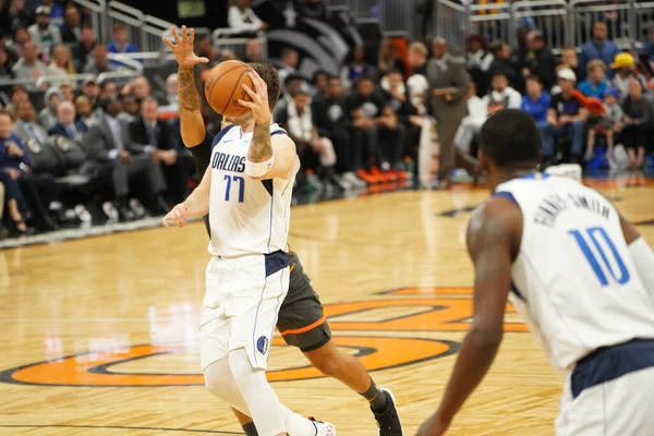 Orlando Magic Gastheer Van Dallas Mavericks Het Amway Center Orlando — Stockfoto