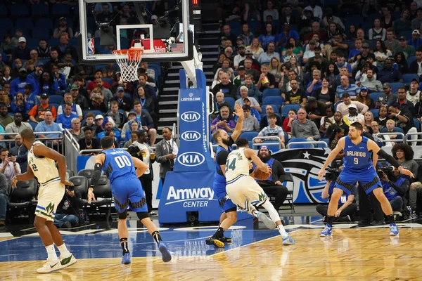 Orlando Magic Φιλοξενεί Milwaukee Bucks Στο Amway Στο Ορλάντο Της — Φωτογραφία Αρχείου