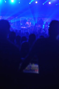 Christian Rock Group David Crowder Band, 17 Ekim 2017 'de Orlando Florida' daki Winter Jam Tour 'da sahne almaktadır..  