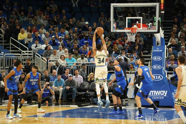 Orlando Magic Hospeda Milwaukee Bucks Amway Orlando Florida Sábado Fevereiro — Fotografia de Stock