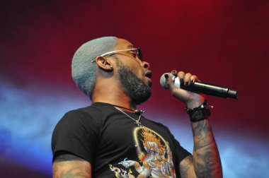 R & B Şarkıcıları Keith Sweat, Jagged Edge, Dru Hill ve Sisqo 15 Kasım 2014 'te Orlando Florida' daki CFE Arena 'da sahne aldılar..  