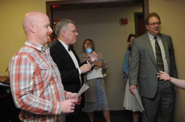 8 Nisan 2012 'de Orlando Florida' da yıllık Deniz Dünyasının Paskalya Gündoğumu Servisi.