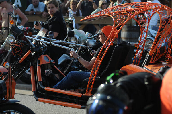 Байкеры во время ежегодной велосипедной недели в Дейтона-Бич, Флорида, 17 марта 2012 года. Фото: Марти Жан-Луи