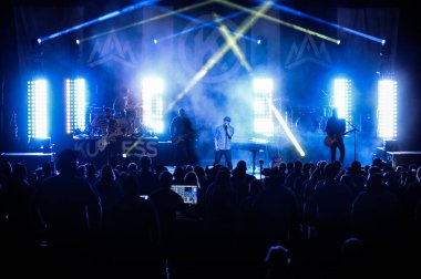 Christian Rock Bands Audio Adrenaline ve Kutless 23 Mart 2014 'te Osceola Sahne Sanatları Merkezi Kissimmee, FL' de sahne almaktadır..  