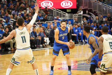 Orlando Magic, 8 Şubat 2020 tarihinde Orlando Florida 'daki Amway' de Milwaukee Bucks 'a ev sahipliği yaptı.. 