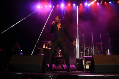 R & B Şarkıcıları Keith Sweat, Jagged Edge, Dru Hill ve Sisqo 15 Kasım 2014 'te Orlando Florida' daki CFE Arena 'da sahne aldılar..  
