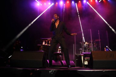 R & B Şarkıcıları Keith Sweat, Jagged Edge, Dru Hill ve Sisqo 15 Kasım 2014 'te Orlando Florida' daki CFE Arena 'da sahne aldılar..  