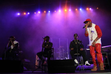 R & B Şarkıcıları Keith Sweat, Jagged Edge, Dru Hill ve Sisqo 15 Kasım 2014 'te Orlando Florida' daki CFE Arena 'da sahne aldılar.. 