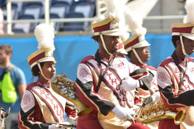Florida Klasikleri, 18 Kasım 2017 tarihinde Orlando Florida 'daki Citrus Bowl' da FAMU 'ya karşı..