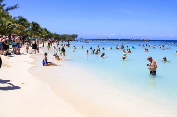 Beautiful Mahogany Bay Honduras May 2014 — Stock Photo, Image