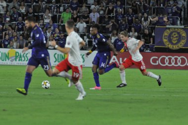 Orlando City 27 Eylül 2017 'de Orlando City Stadyumu' nda New England Devrimi 'ne ev sahipliği yaptı..  