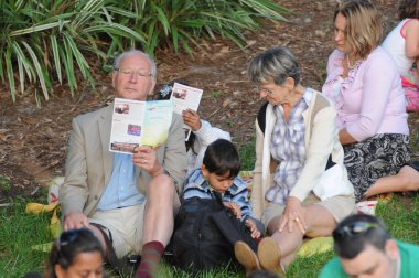 8 Nisan 2012 'de Orlando Florida' da yıllık Deniz Dünyasının Paskalya Gündoğumu Servisi. 