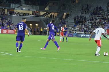 Orlando City 27 Eylül 2017 'de Orlando City Stadyumu' nda New England Devrimi 'ne ev sahipliği yaptı..  