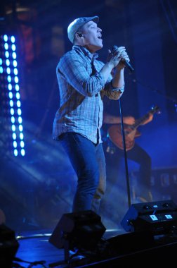 Christian Rock Bands Audio Adrenaline ve Kutless 23 Mart 2014 'te Osceola Sahne Sanatları Merkezi Kissimmee, FL' de sahne almaktadır..  