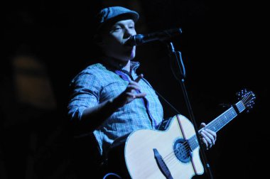 Christian Rock Bands Audio Adrenaline ve Kutless 23 Mart 2014 'te Osceola Sahne Sanatları Merkezi Kissimmee, FL' de sahne almaktadır..  