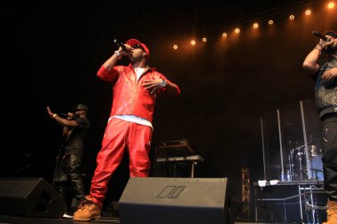 R & B Şarkıcıları Keith Sweat, Jagged Edge, Dru Hill ve Sisqo 15 Kasım 2014 'te Orlando Florida' daki CFE Arena 'da sahne aldılar..  