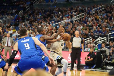 Orlando Magic, 8 Şubat 2020 tarihinde Orlando Florida 'daki Amway' de Milwaukee Bucks 'a ev sahipliği yaptı.. 