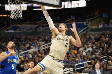 Orlando Magic, 8 Şubat 2020 tarihinde Orlando Florida 'daki Amway' de Milwaukee Bucks 'a ev sahipliği yaptı.. 