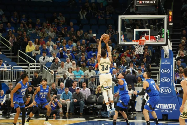 Orlando Magic Gastheer Van Milwaukee Bucks Amway Orlando Florida Zaterdag — Stockfoto