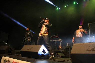 R & B Şarkıcıları Keith Sweat, Jagged Edge, Dru Hill ve Sisqo 15 Kasım 2014 'te Orlando Florida' daki CFE Arena 'da sahne aldılar..  