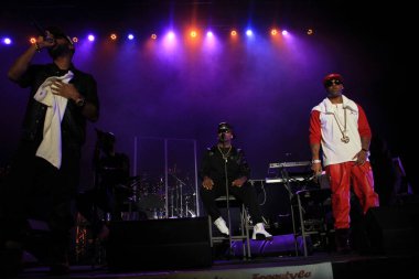 R & B Şarkıcıları Keith Sweat, Jagged Edge, Dru Hill ve Sisqo 15 Kasım 2014 'te Orlando Florida' daki CFE Arena 'da sahne aldılar.. 