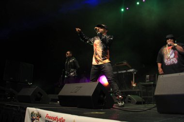 R & B Şarkıcıları Keith Sweat, Jagged Edge, Dru Hill ve Sisqo 15 Kasım 2014 'te Orlando Florida' daki CFE Arena 'da sahne aldılar.. 