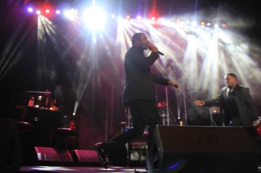 R & B Şarkıcıları Keith Sweat, Jagged Edge, Dru Hill ve Sisqo 15 Kasım 2014 'te Orlando Florida' daki CFE Arena 'da sahne aldılar.. 