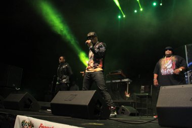 R & B Şarkıcıları Keith Sweat, Jagged Edge, Dru Hill ve Sisqo 15 Kasım 2014 'te Orlando Florida' daki CFE Arena 'da sahne aldılar.. 