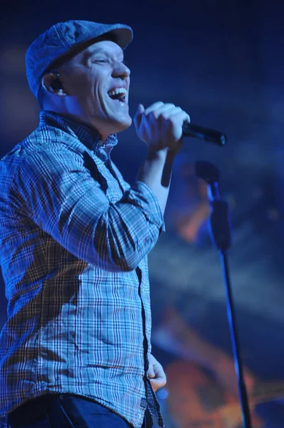 Christian Rock Bands Audio Adrenaline ve Kutless 23 Mart 2014 'te Osceola Sahne Sanatları Merkezi Kissimmee, FL' de sahne almaktadır..  