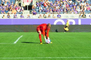 Orlando City SC, 23 Ekim 2016 'da Orlando Florida' daki Camp World Stadyumu 'nda DC United' ı ağırladı.