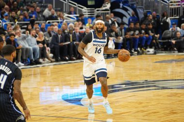 Orlando Magic, 8 Şubat 2020 tarihinde Orlando Florida 'daki Amway' de Milwaukee Bucks 'a ev sahipliği yaptı.. 