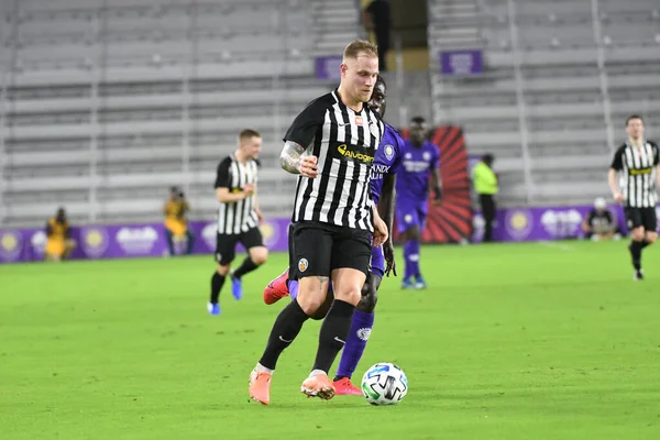 Orlando Magic, 8 Şubat 2020 tarihinde Orlando Florida 'daki Amway' de Milwaukee Bucks 'a ev sahipliği yaptı.. 