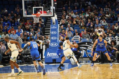 Orlando Magic, 8 Şubat 2020 tarihinde Orlando Florida 'daki Amway' de Milwaukee Bucks 'a ev sahipliği yaptı..  