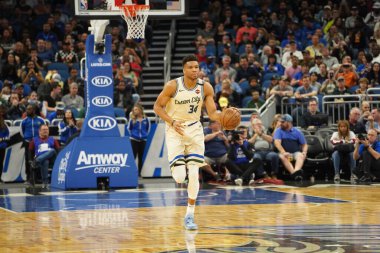 Orlando Magic, 8 Şubat 2020 tarihinde Orlando Florida 'daki Amway' de Milwaukee Bucks 'a ev sahipliği yaptı..  