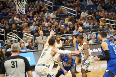 Orlando Magic, 8 Şubat 2020 tarihinde Orlando Florida 'daki Amway' de Milwaukee Bucks 'a ev sahipliği yaptı..  