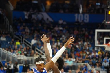 Orlando Magic 27 Aralık 2019 Cuma günü Orlando, Florida 'daki Amway Arena' da Philadelphia 76ers 'a ev sahipliği yapıyor..