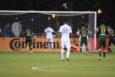 Los Angeles Galaksisi, 14 Temmuz 2020 'de Orlando Florida ABD' deki ESPN Vahşi Spor Dünyası 'nda düzenlenen MLS Sırt Turnuvası sırasında Portland Timbers ile karşı karşıya geldi.