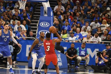 Orlando Magic 17 Ekim 2018 'de Orlando Florida' daki Amway Center 'da Miami Heat' i sunar..