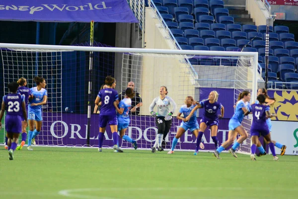 Orlando Pride, 16 Temmuz 2016 'da Orlando Florida' da Chicago Stars 'a ev sahipliği yaptı.. 