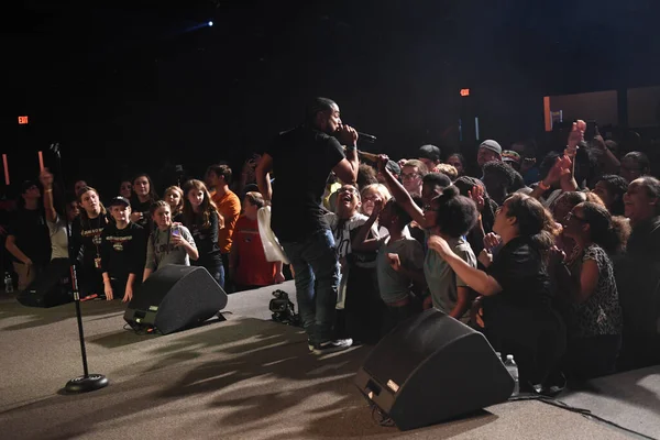 Crossover Kilisesi, 6 Ekim 2018 'de Tampa Florida' daki Crossover Kilisesi 'nde iki yıllık lezzet festivaline ev sahipliği yapıyor..  