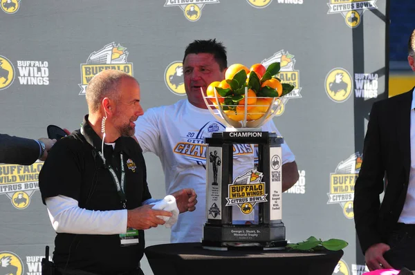 LSU, 31 Aralık 2016 tarihinde Orlando Florida 'daki Kamp Dünya Stadyumu' nda oynanan 71. Citrus Kupası 'nda Louisville ile karşılaşacak..  